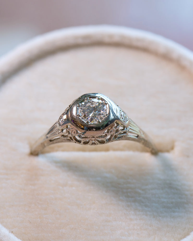1930s 14k 0.50 CTW Transitional Cut Diamond Three Stone Floral Filigree Engagement Ring
