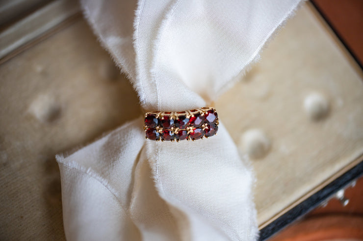 Vintage 14k 2.0 CTW Garnet Double Row Ring with Egyptian Revival Engraved Shoulders and Floral Prongs