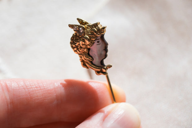 Victorian 14k 0.63 CTW Diamond & Mother of Pearl Medusa Figural Stick Pin