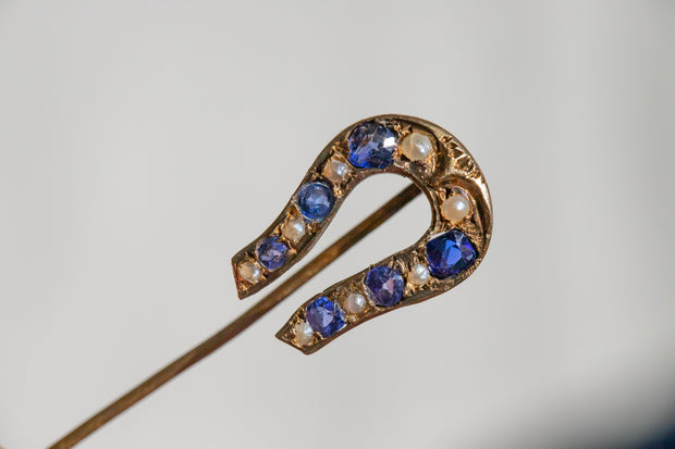 Early Victorian High Karat Gold 0.78 CTW Cornflower Spinel & Seed Pearl Horseshoe Stick Pin